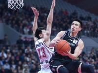 米兰体育-黑龙江男篮客场奋勇争胜，关键球员挺身而出